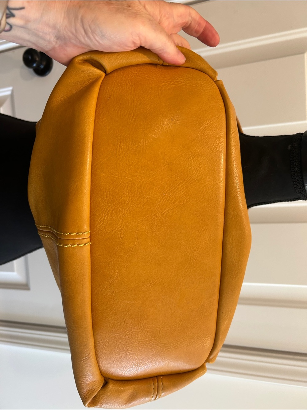 Mustard Yellow Hobo Style Shoulder Bag Faux Leather Slouchy Gold Yellow - Picture 11 of 11
